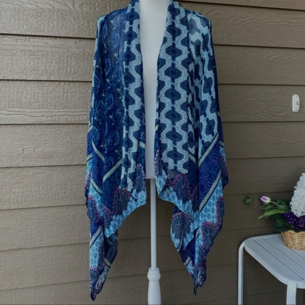 Anthropologie Akemi + KIN Abstract Print Pattern Chiffon Sheer Cardigan